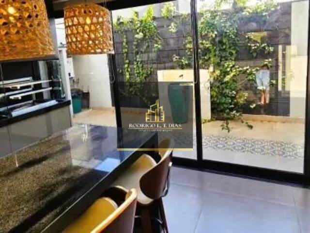 #2748 - Casa para Venda em Jundiaí - SP - 2