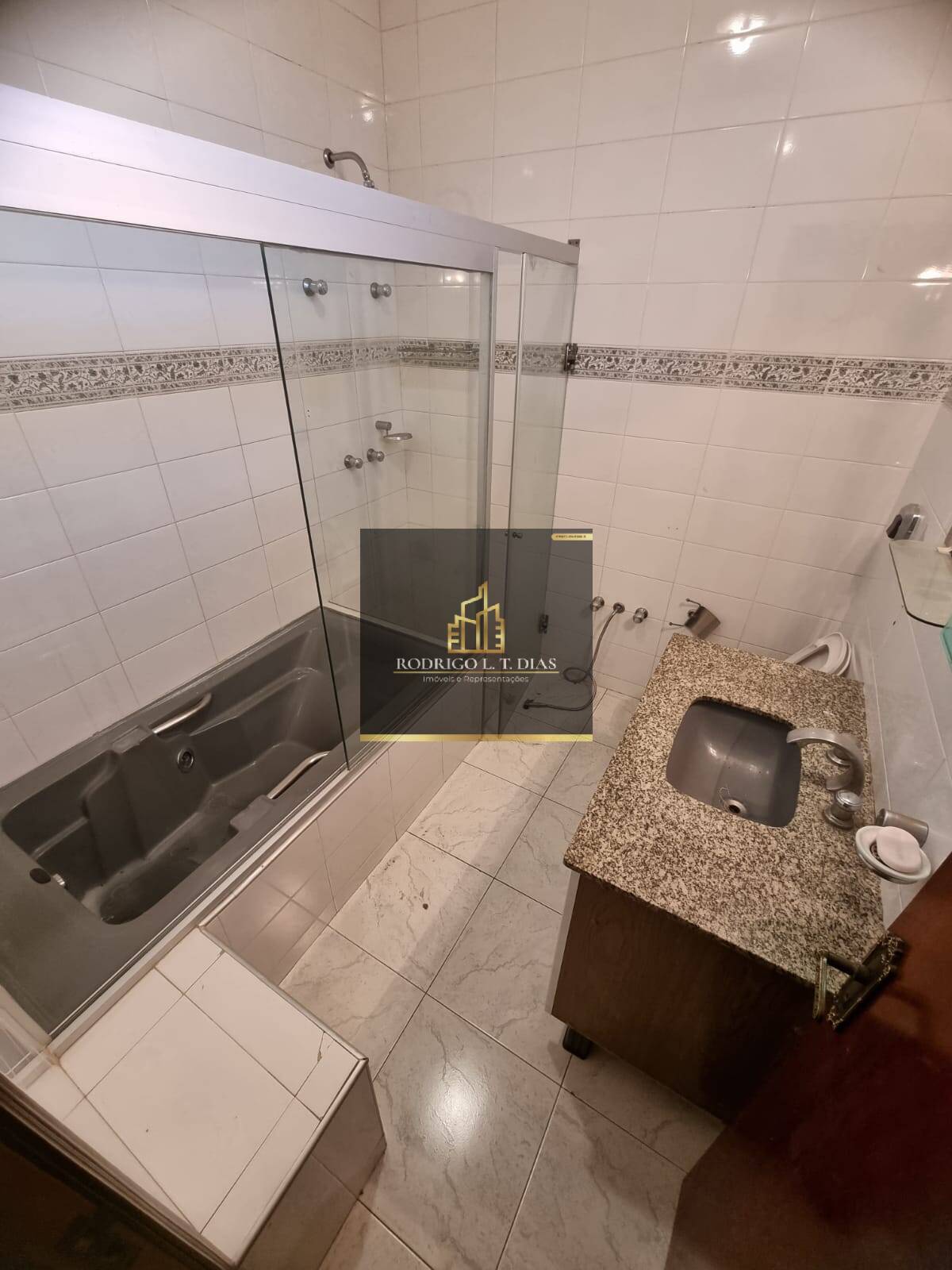 Casa à venda com 3 quartos, 350m² - Foto 20