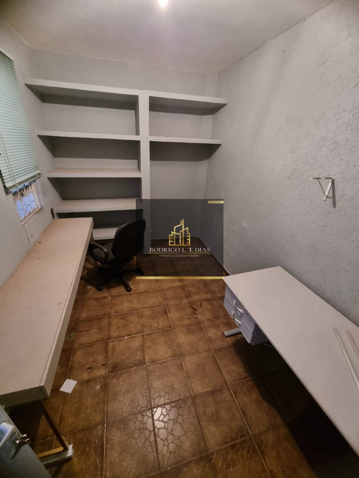 Casa à venda com 3 quartos, 350m² - Foto 17