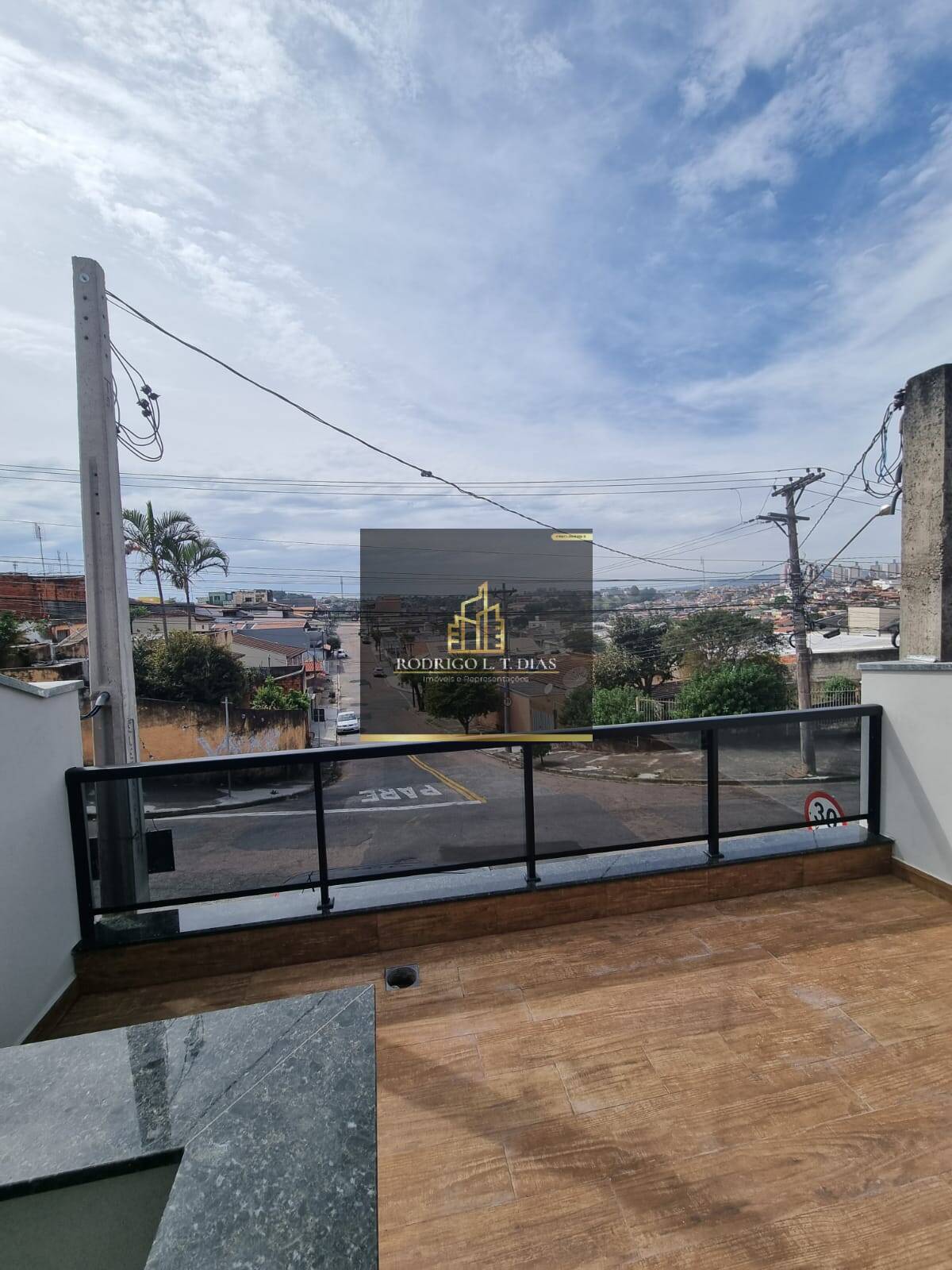 Linda casa nova 03 dormitórios no bairro Jardim Estádio Jundiai
