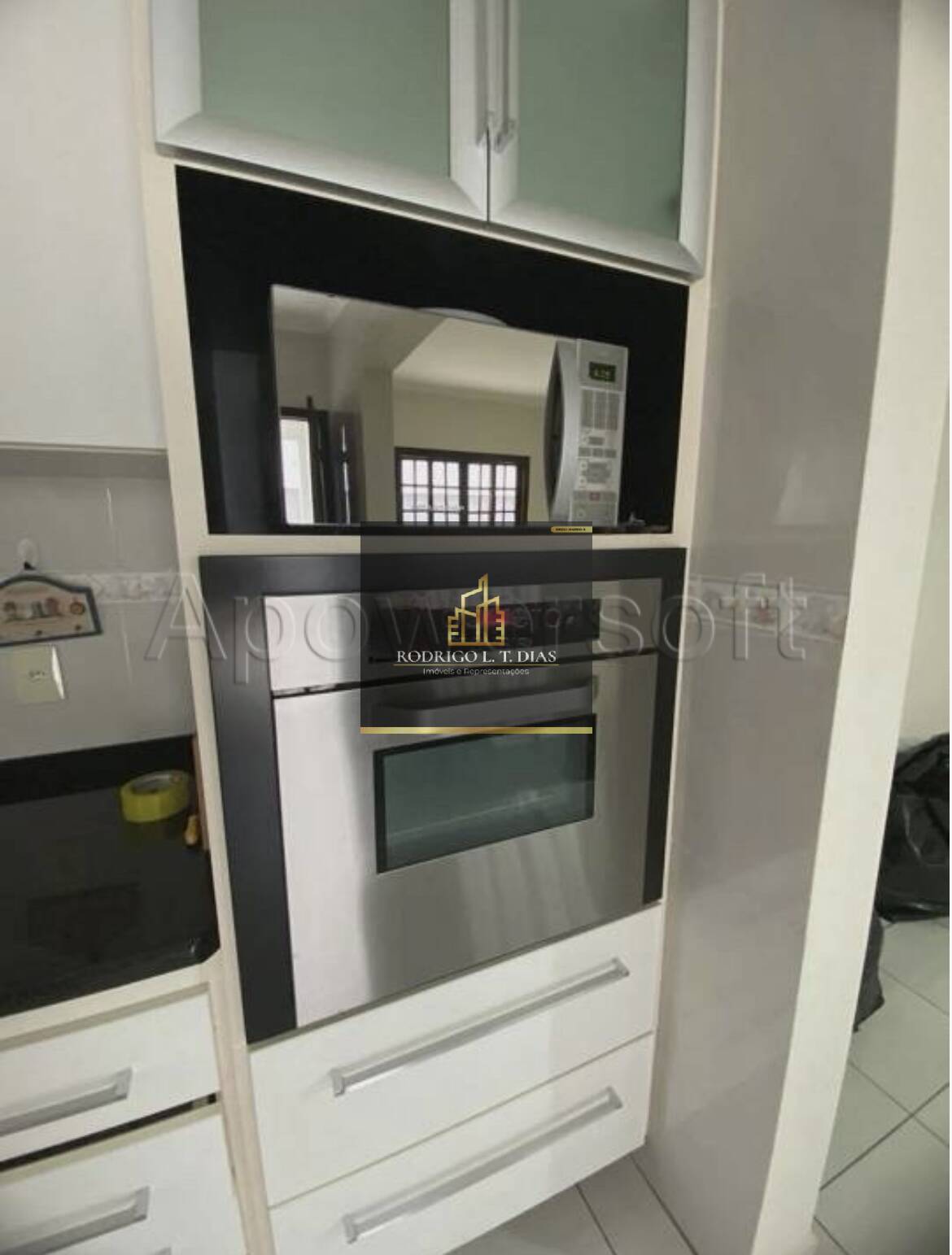 Casa para alugar com 3 quartos, 200m² - Foto 8
