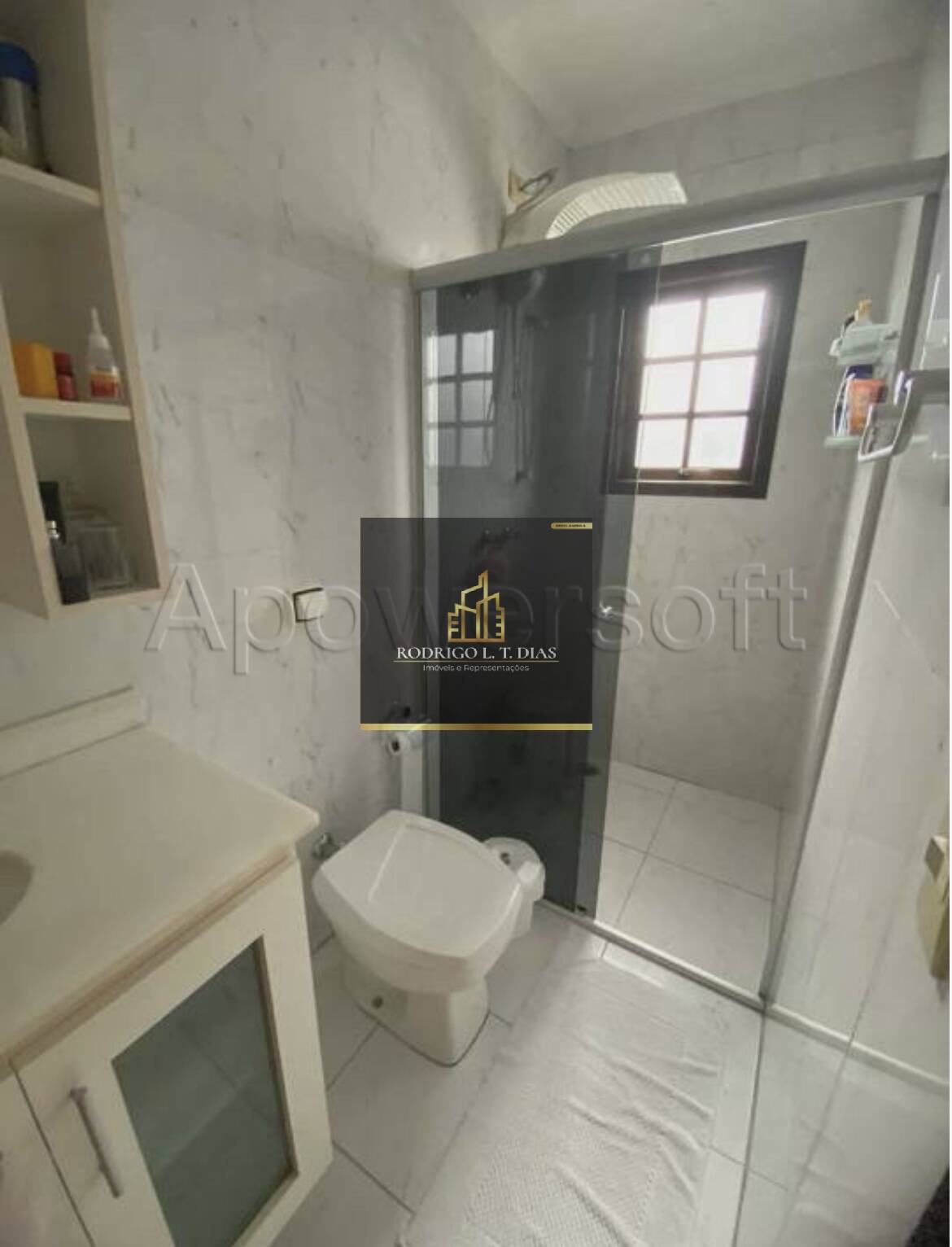 Casa para alugar com 3 quartos, 200m² - Foto 11