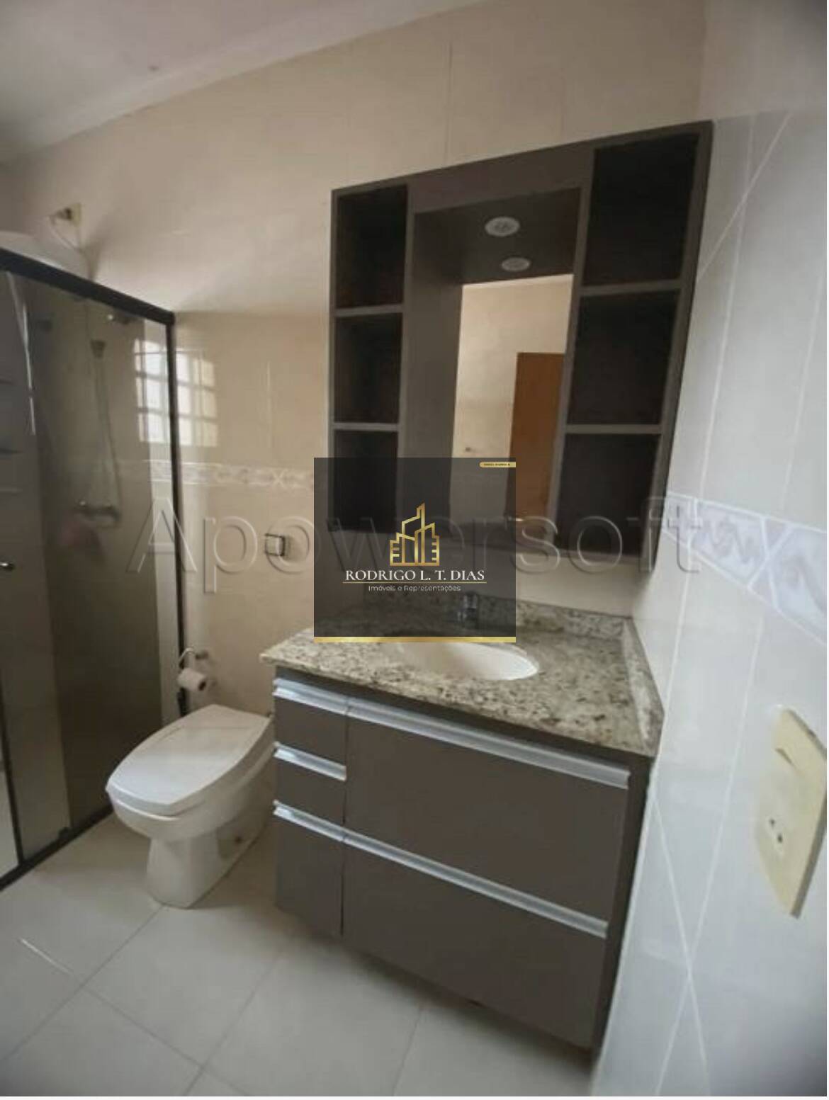 Casa para alugar com 3 quartos, 200m² - Foto 27
