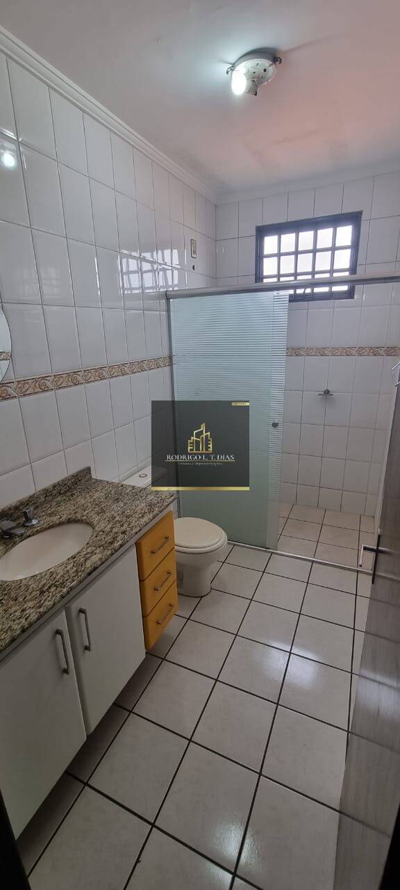 Casa para alugar com 3 quartos, 153m² - Foto 7
