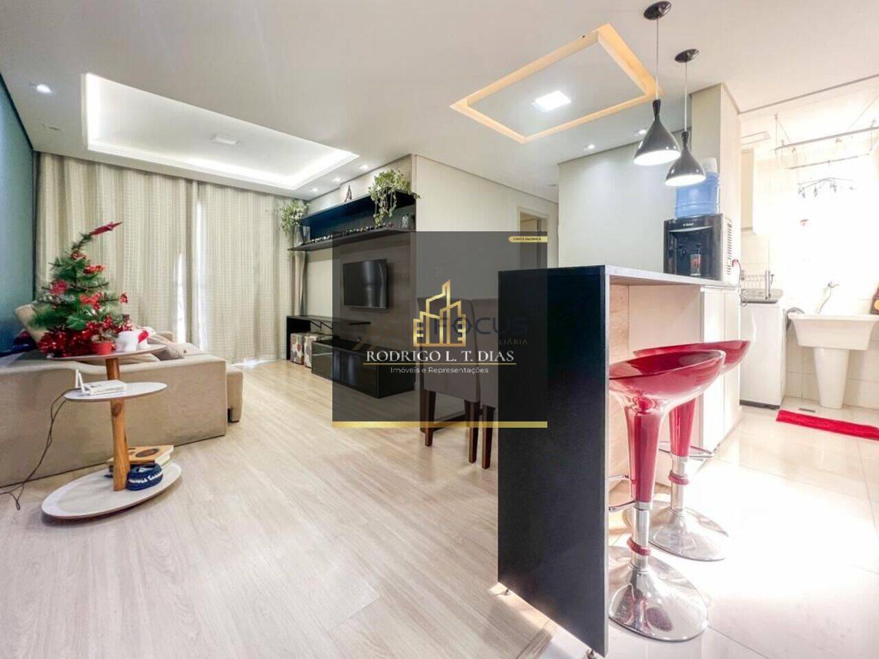Apartamento à venda com 3 quartos, 71m² - Foto 1