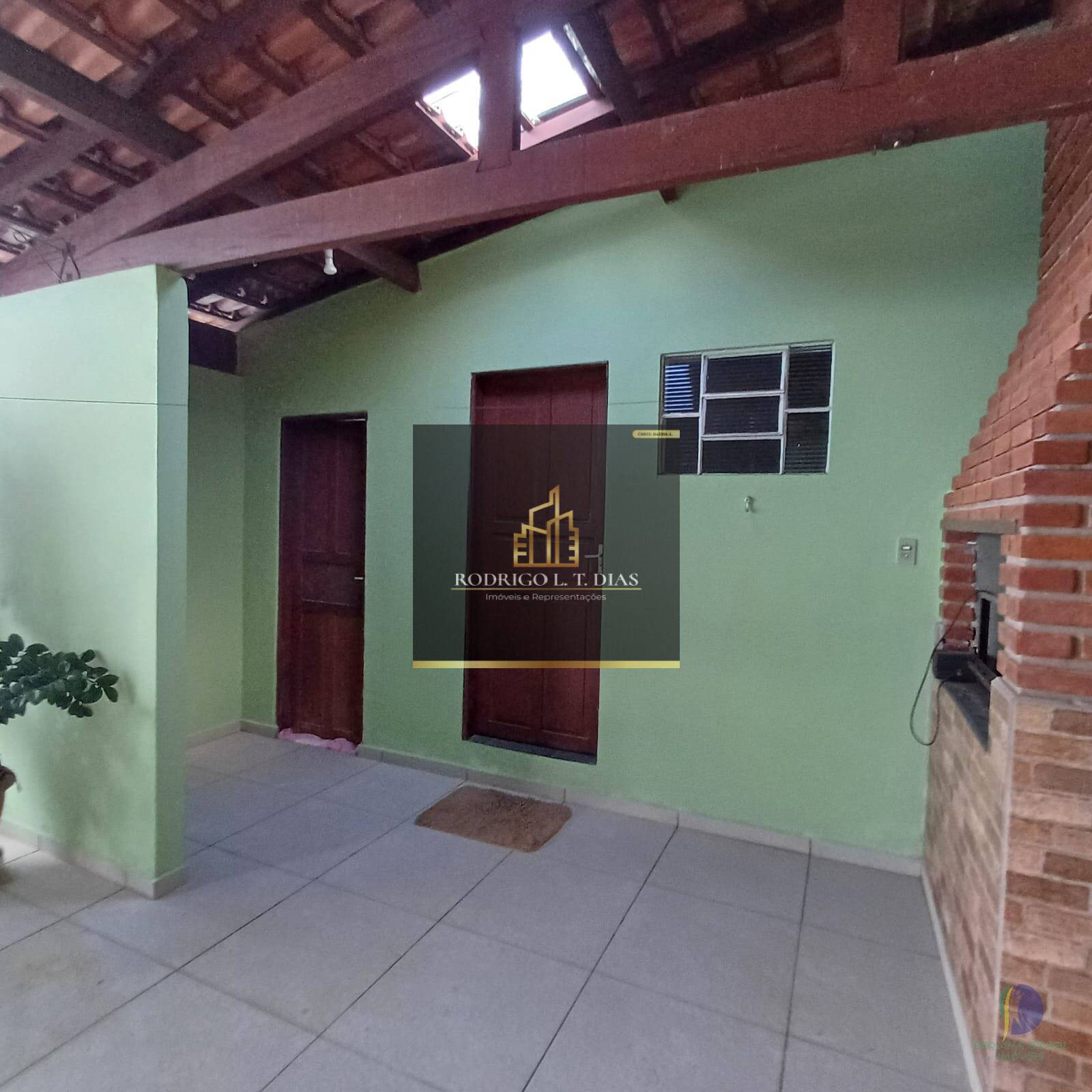 Casa à venda com 3 quartos, 354m² - Foto 3