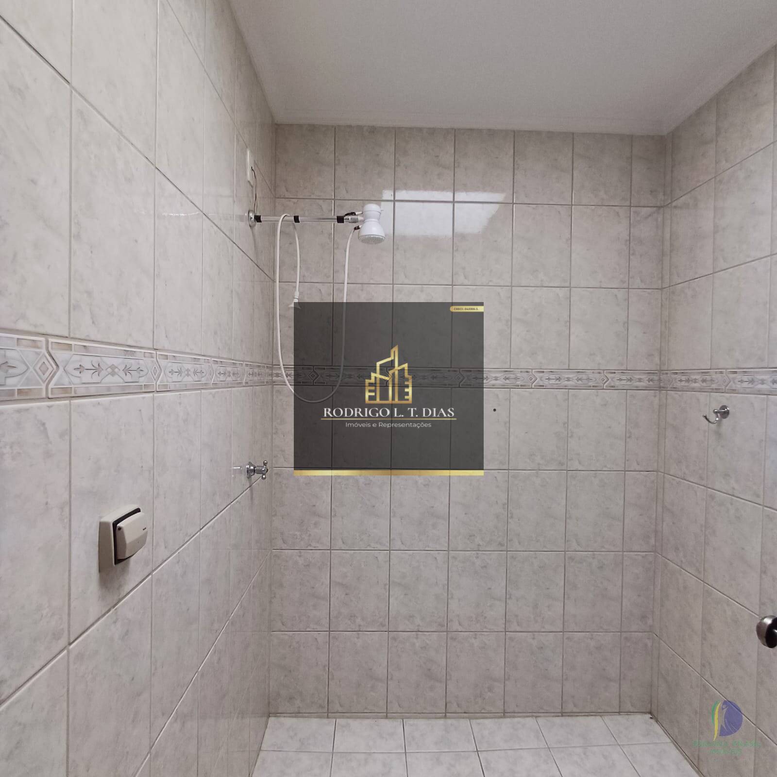Casa à venda com 3 quartos, 354m² - Foto 8
