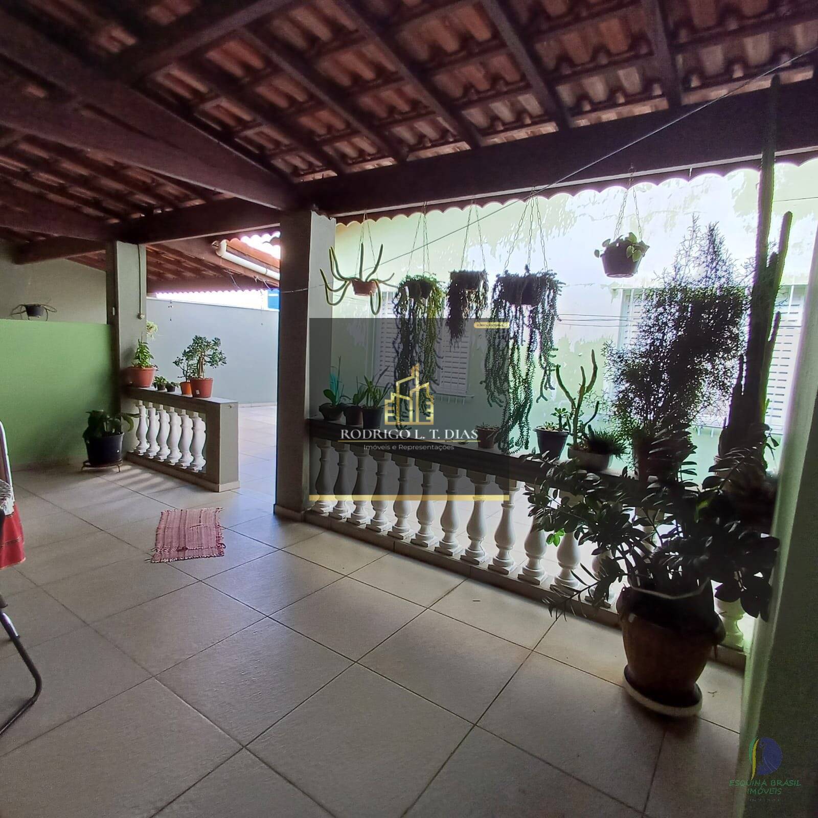 Casa à venda com 3 quartos, 354m² - Foto 16