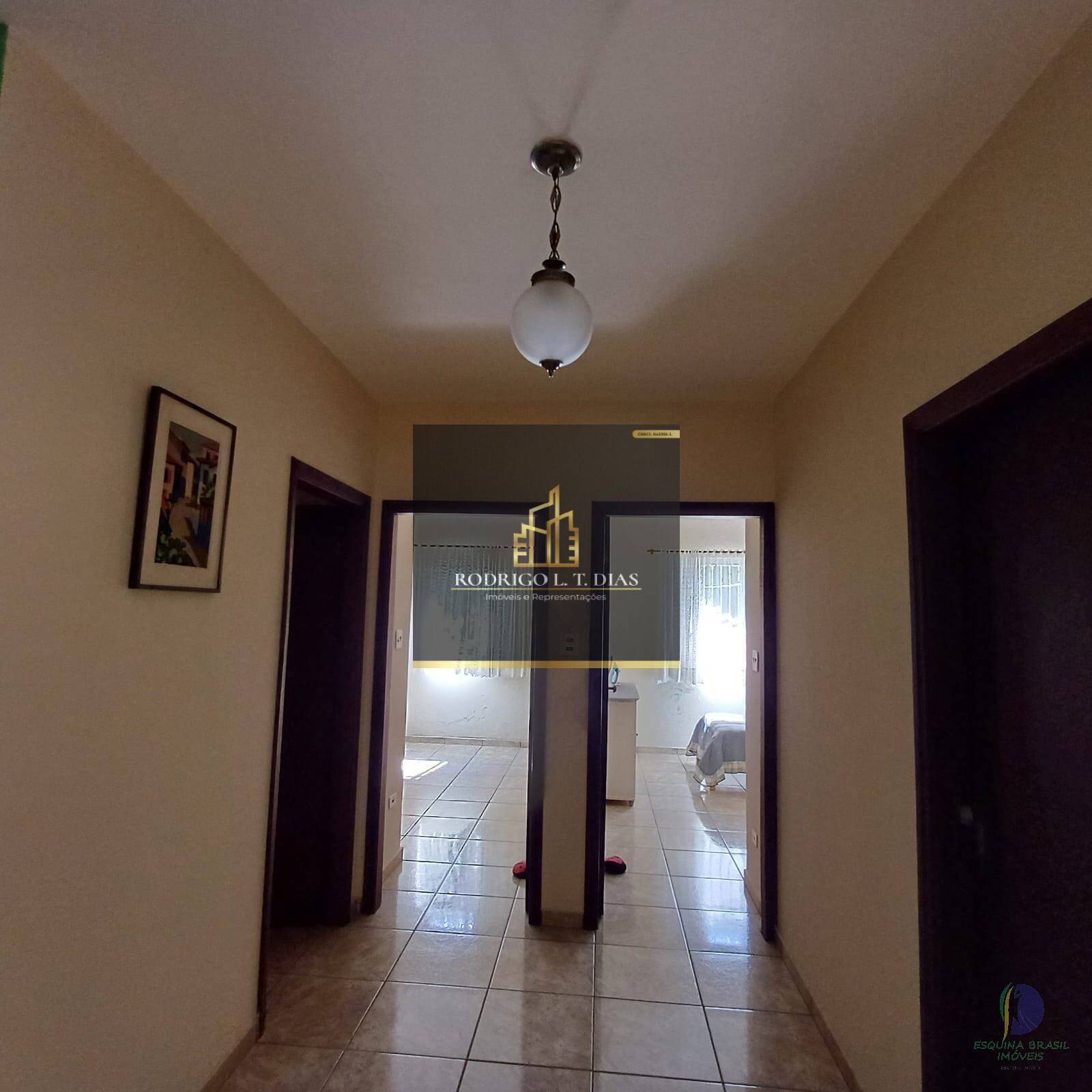 Casa à venda com 3 quartos, 354m² - Foto 15