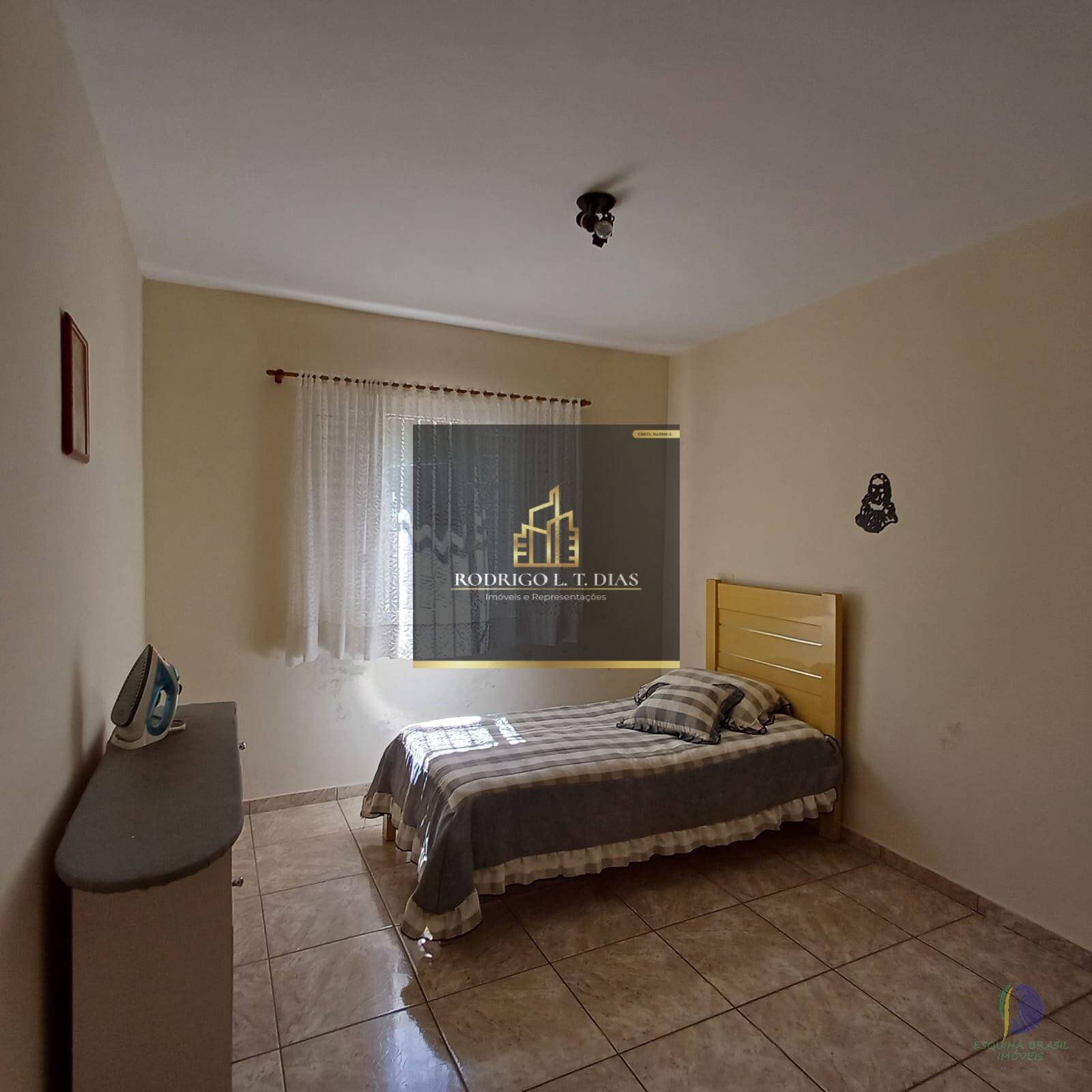 Casa à venda com 3 quartos, 354m² - Foto 24