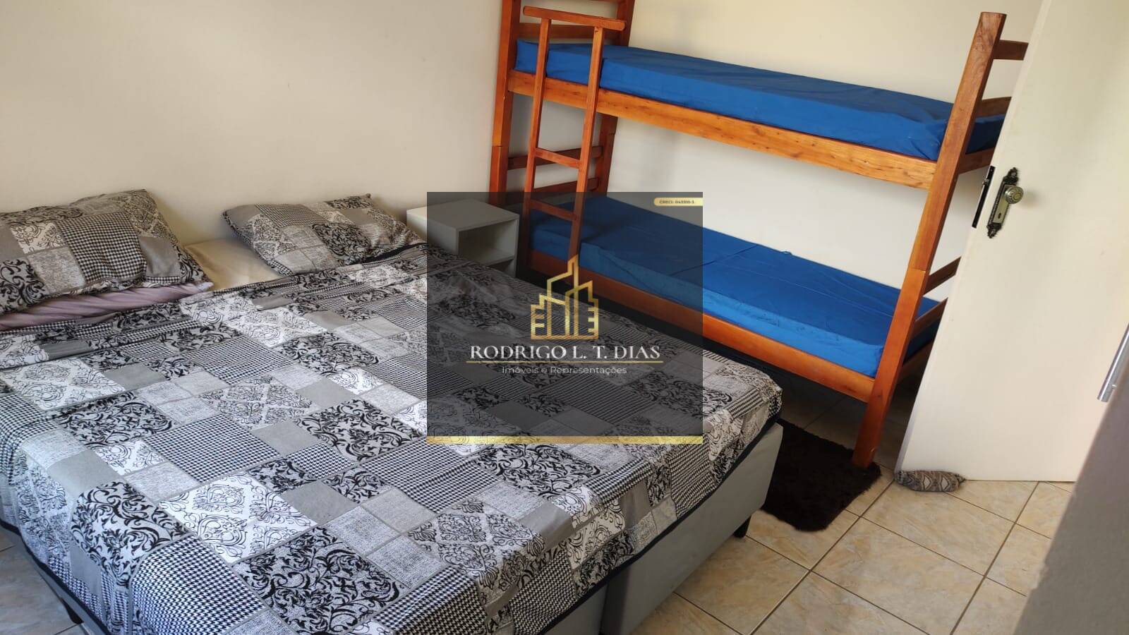 Chácara à venda com 4 quartos, 1000m² - Foto 6
