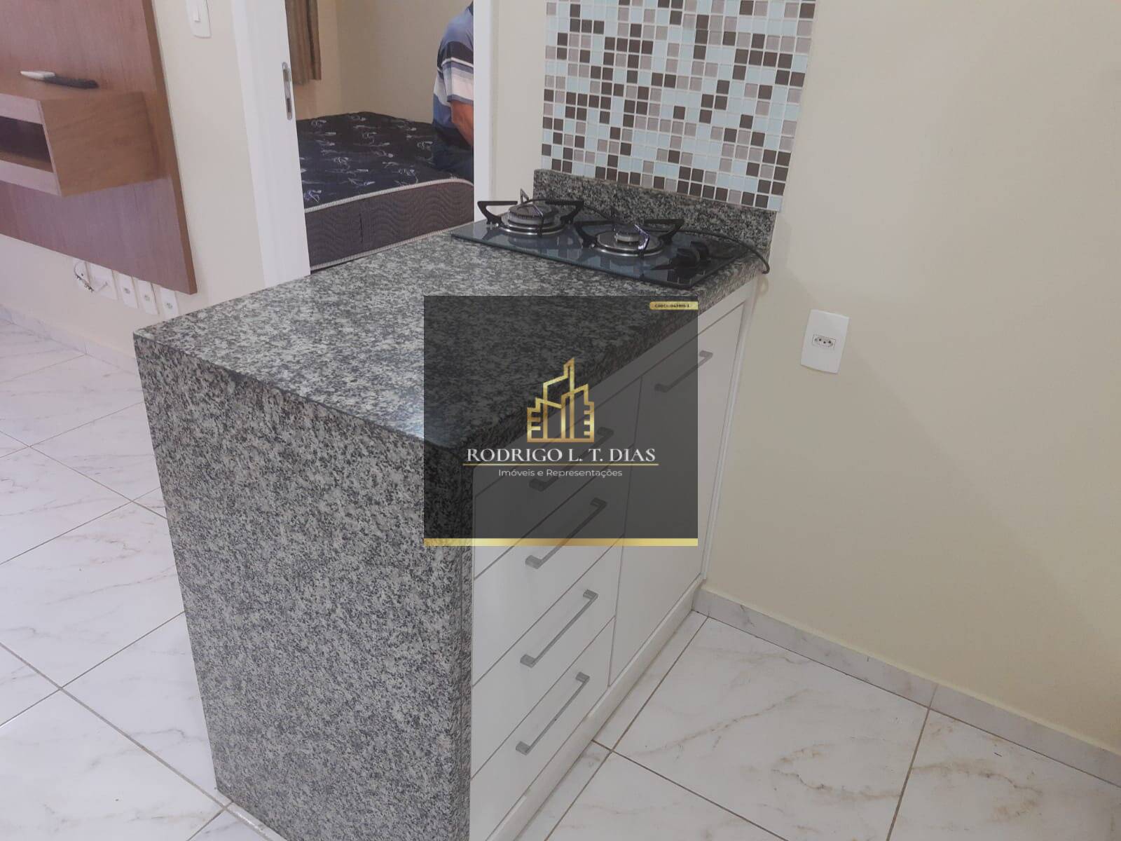 Apartamento à venda com 1 quarto, 35m² - Foto 3