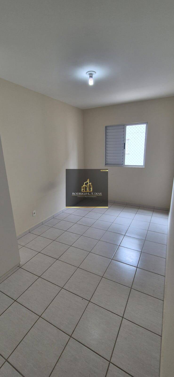 Apartamento para alugar com 2 quartos, 60m² - Foto 4