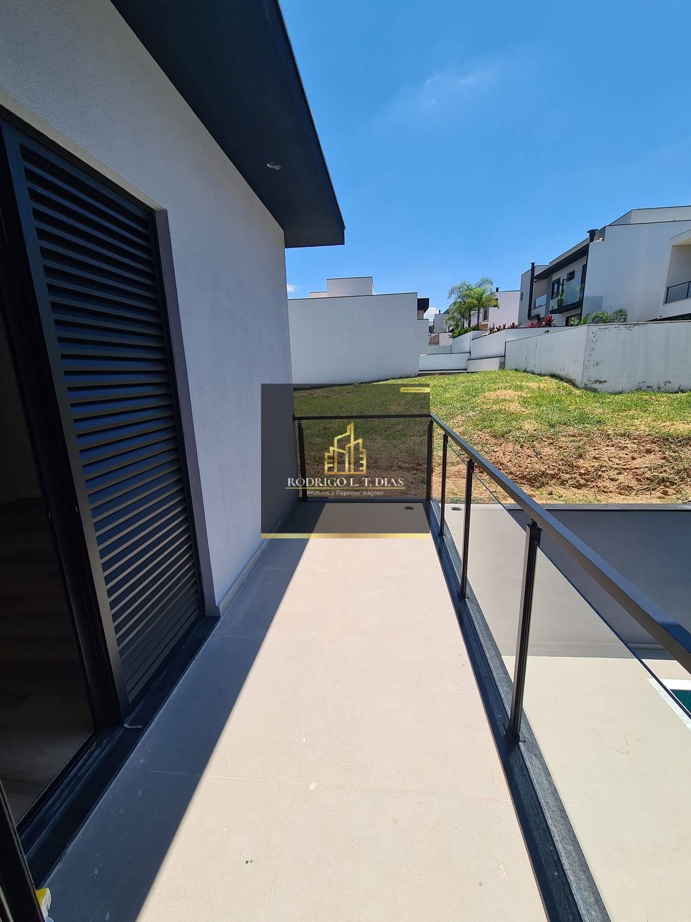 Casa de Condomínio à venda com 3 quartos, 212m² - Foto 12