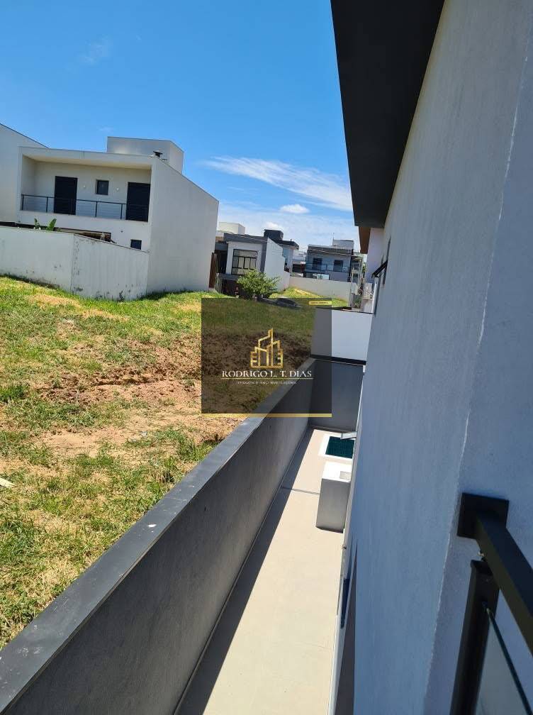 Casa de Condomínio à venda com 3 quartos, 212m² - Foto 25