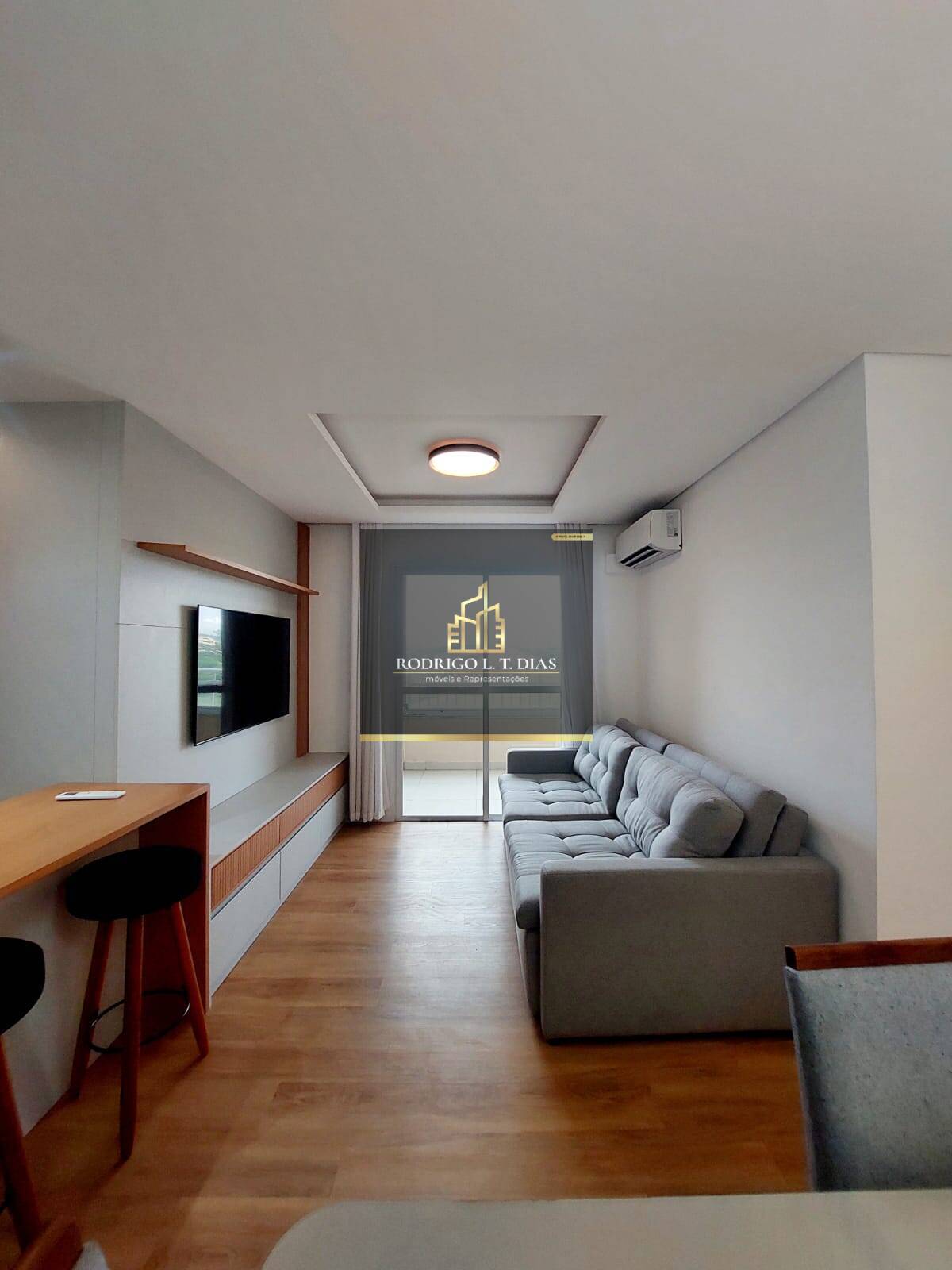 Apartamento para alugar com 3 quartos, 75m² - Foto 1