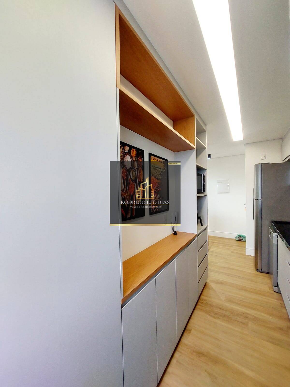 Apartamento para alugar com 3 quartos, 75m² - Foto 4