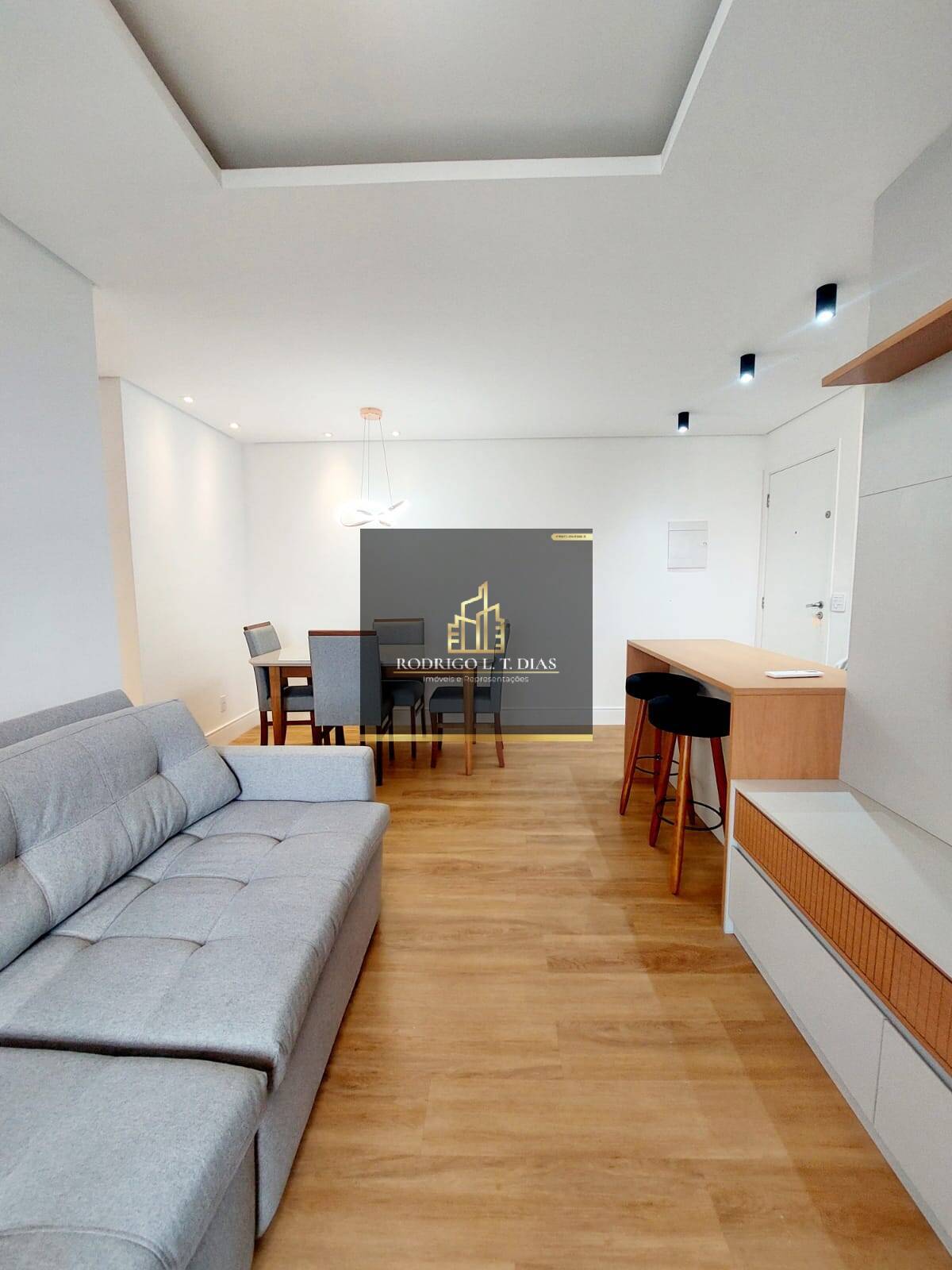 Apartamento para alugar com 3 quartos, 75m² - Foto 6