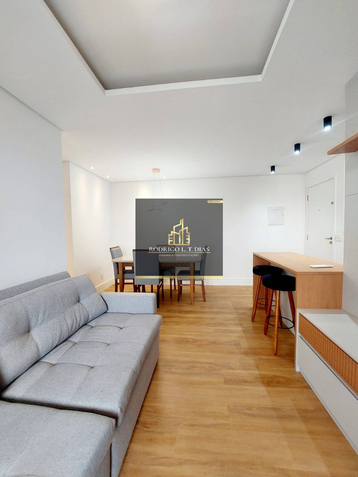 Apartamento para alugar com 3 quartos, 75m² - Foto 9