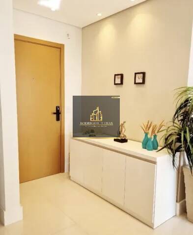 Apartamento à venda com 3 quartos, 77m² - Foto 11