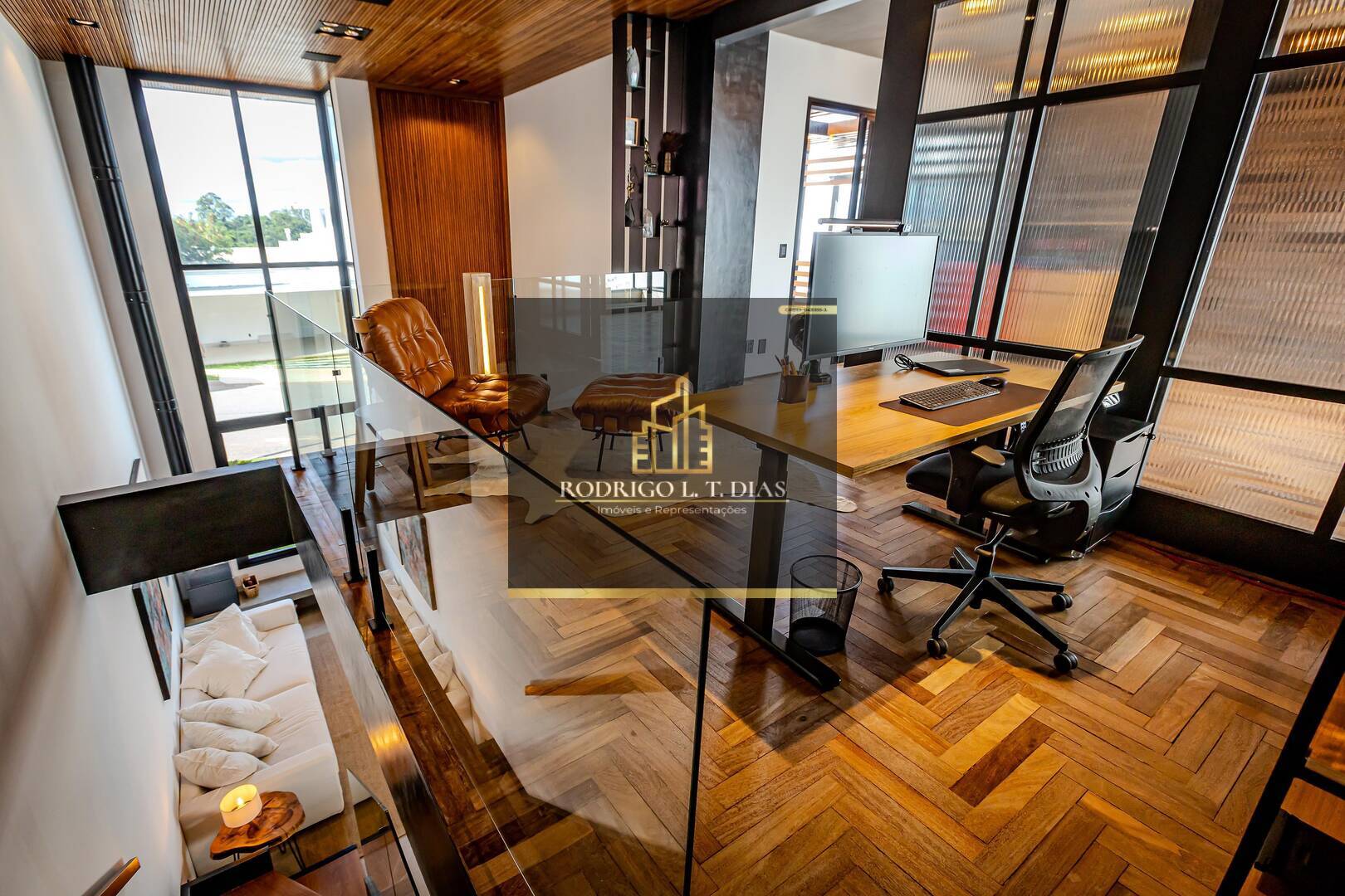 Casa de Condomínio à venda e aluguel com 3 quartos, 300m² - Foto 3