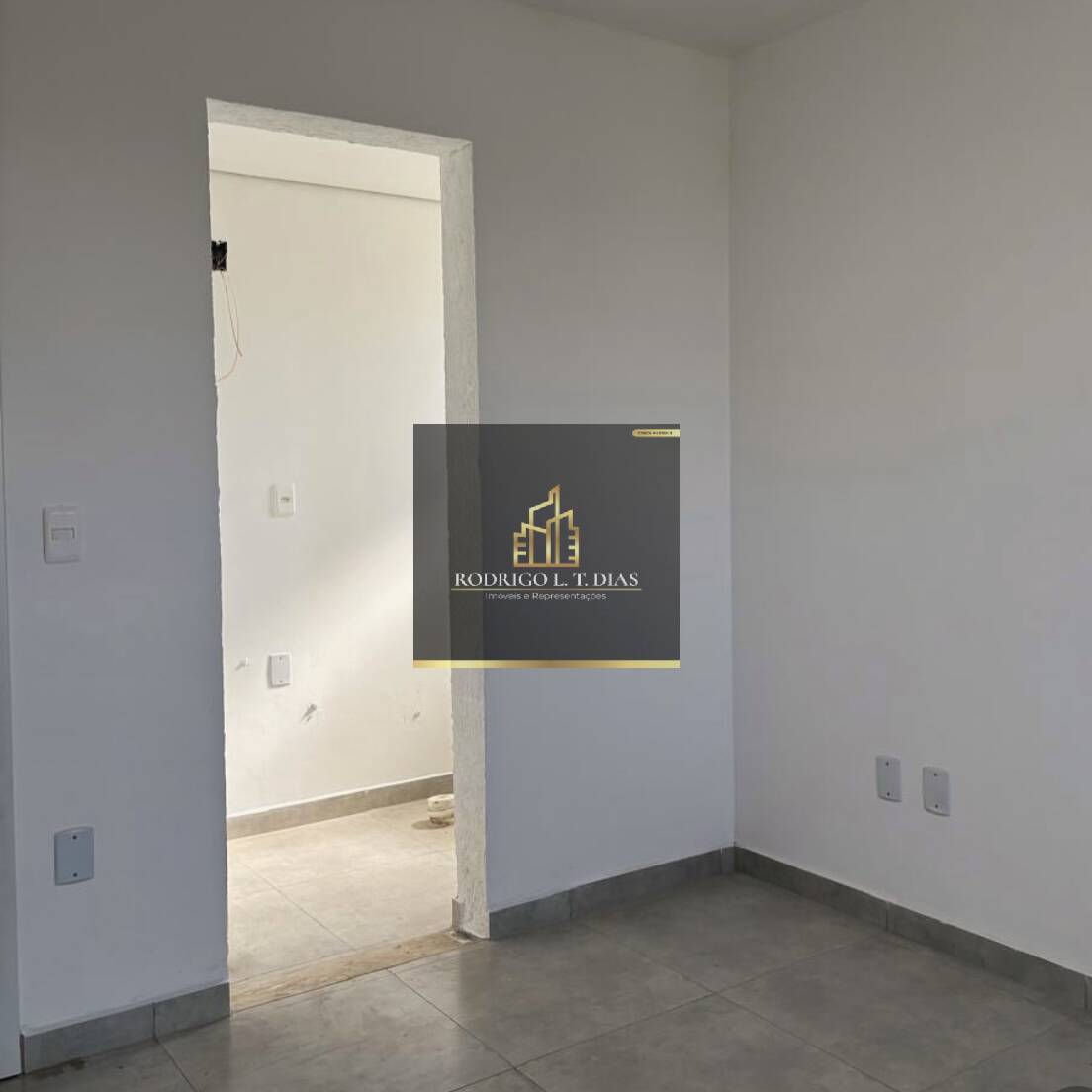 Apartamento para alugar com 2 quartos, 65m² - Foto 4