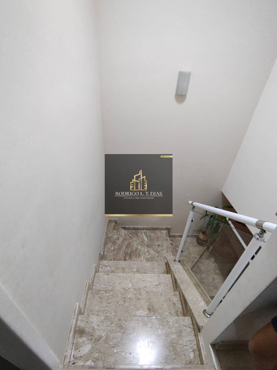 Casa de Condomínio à venda com 3 quartos, 150m² - Foto 18