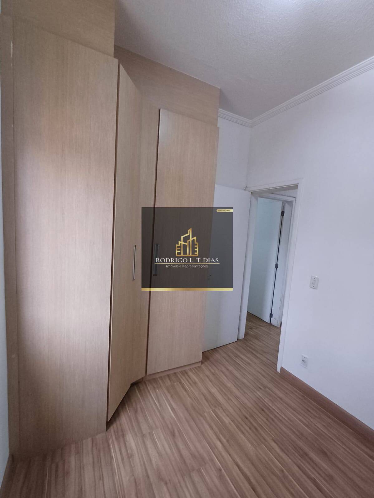 Apartamento à venda com 2 quartos, 48m² - Foto 4