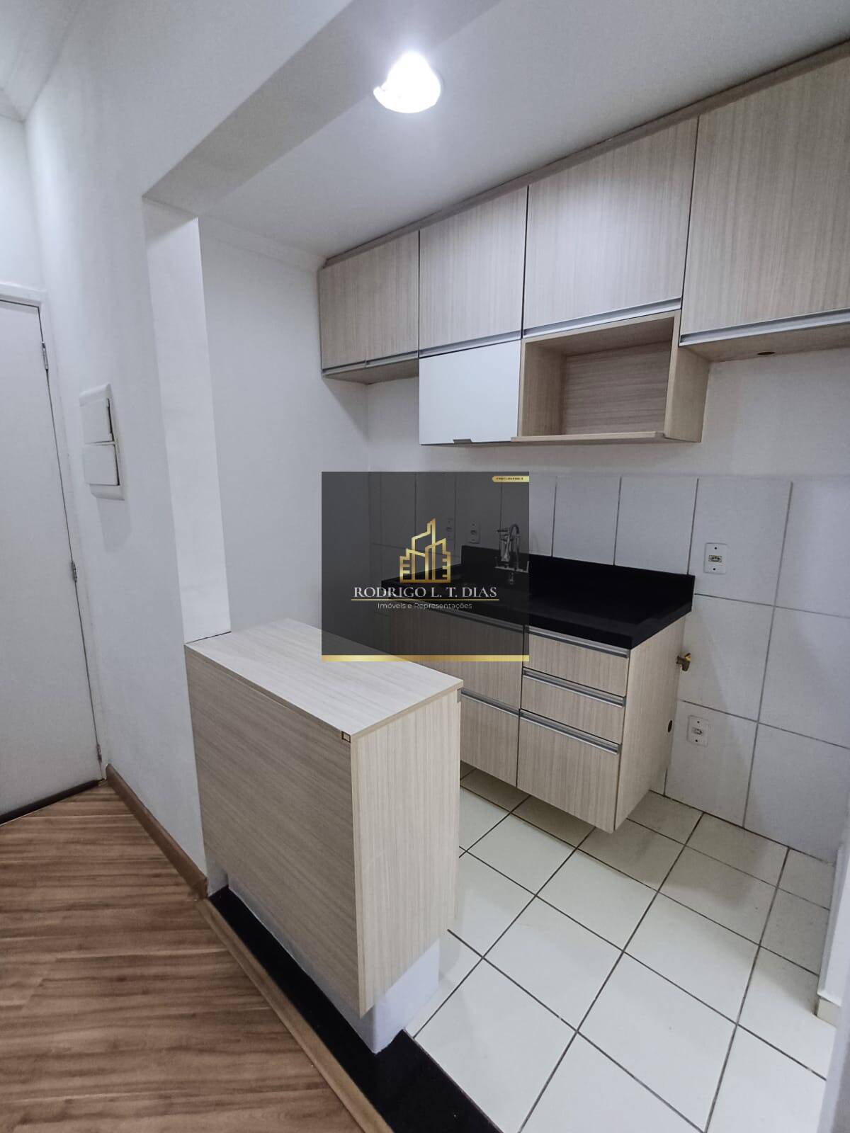 Apartamento à venda com 2 quartos, 48m² - Foto 25