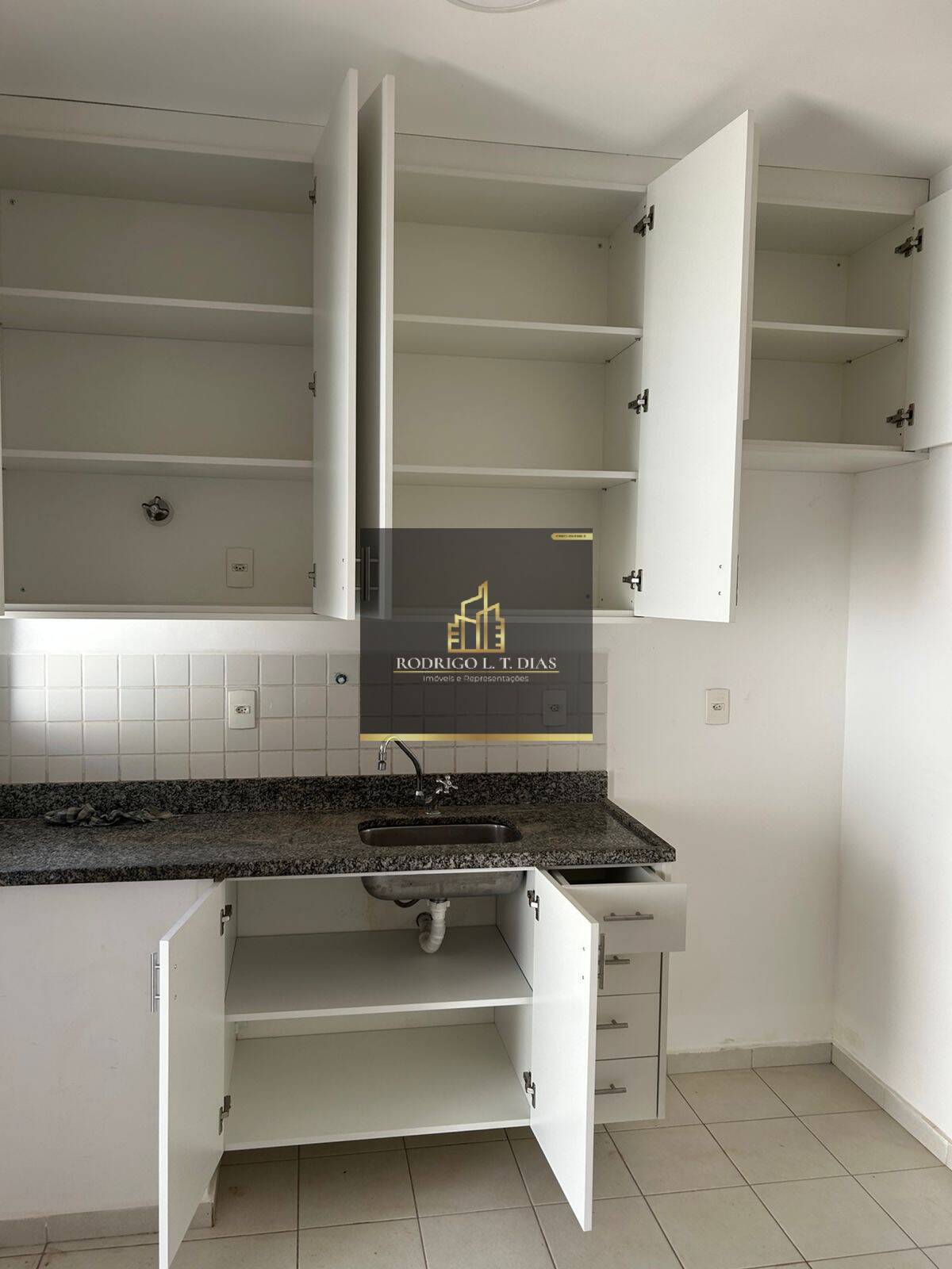 Casa de Condomínio para alugar com 2 quartos, 78m² - Foto 6