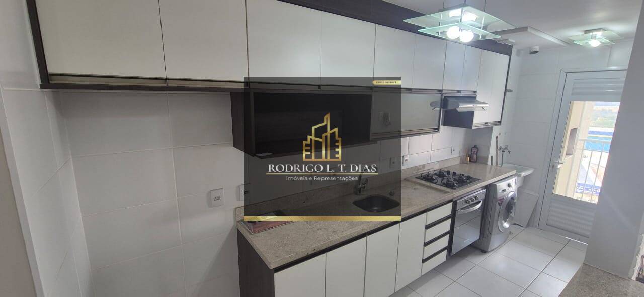 Apartamento para alugar com 2 quartos, 63m² - Foto 5
