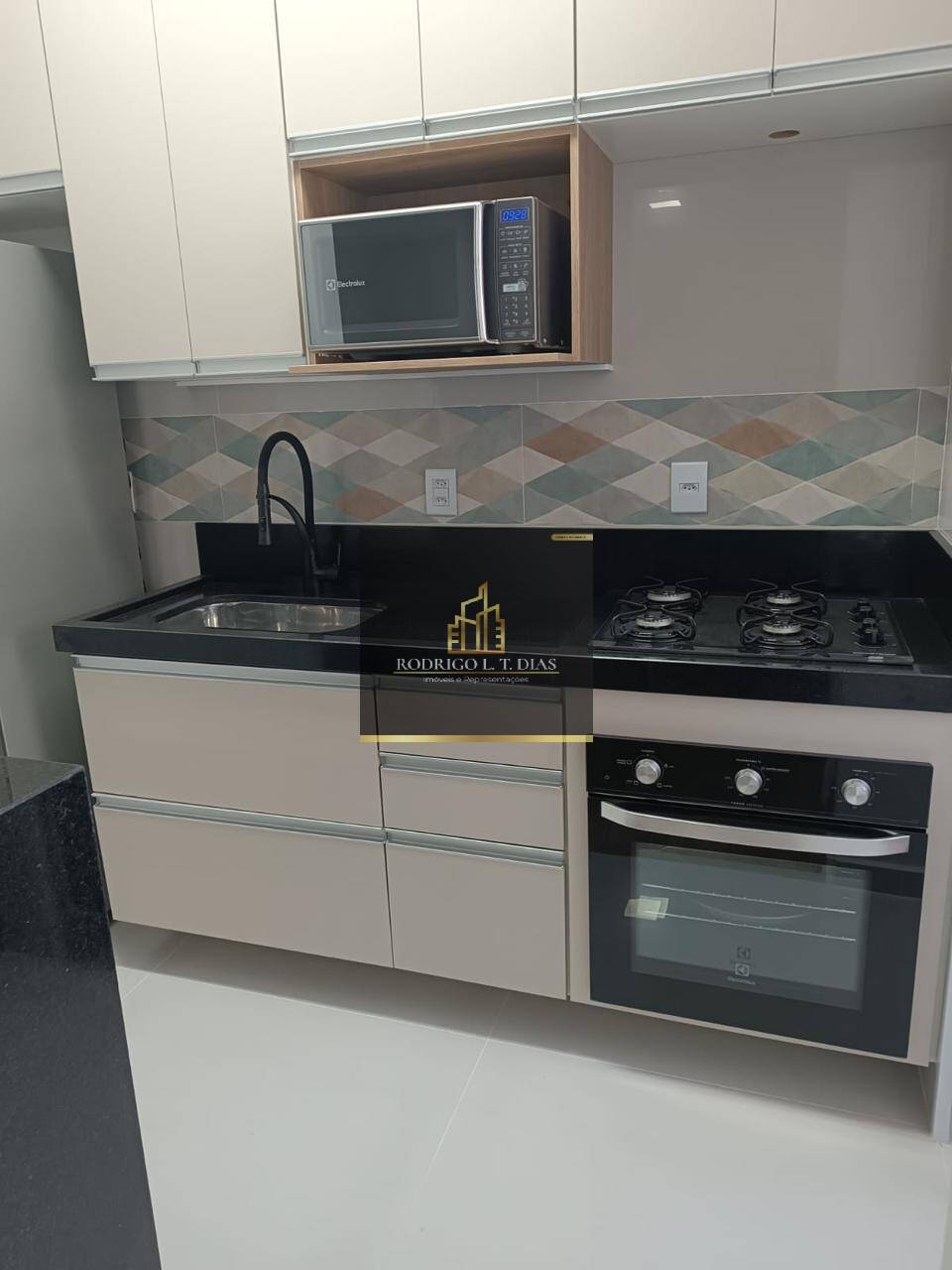 Apartamento para alugar com 2 quartos, 53m² - Foto 2