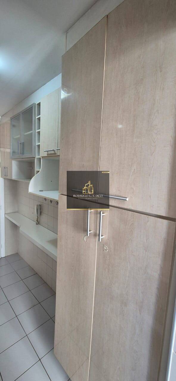 Apartamento à venda com 3 quartos, 73m² - Foto 8