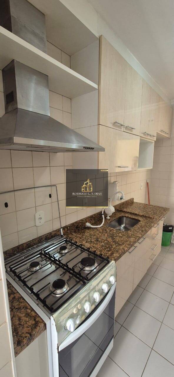 Apartamento à venda com 3 quartos, 73m² - Foto 1