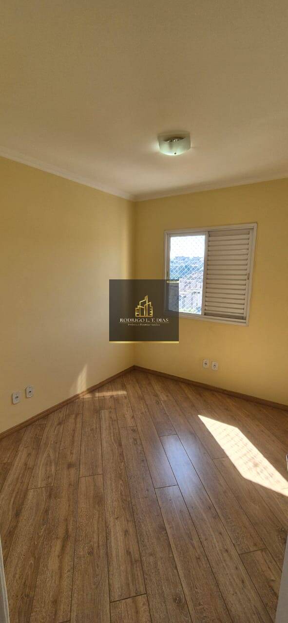 Apartamento à venda com 3 quartos, 73m² - Foto 12