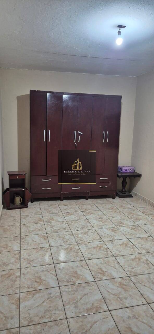 Casa para alugar com 2 quartos, 125m² - Foto 9