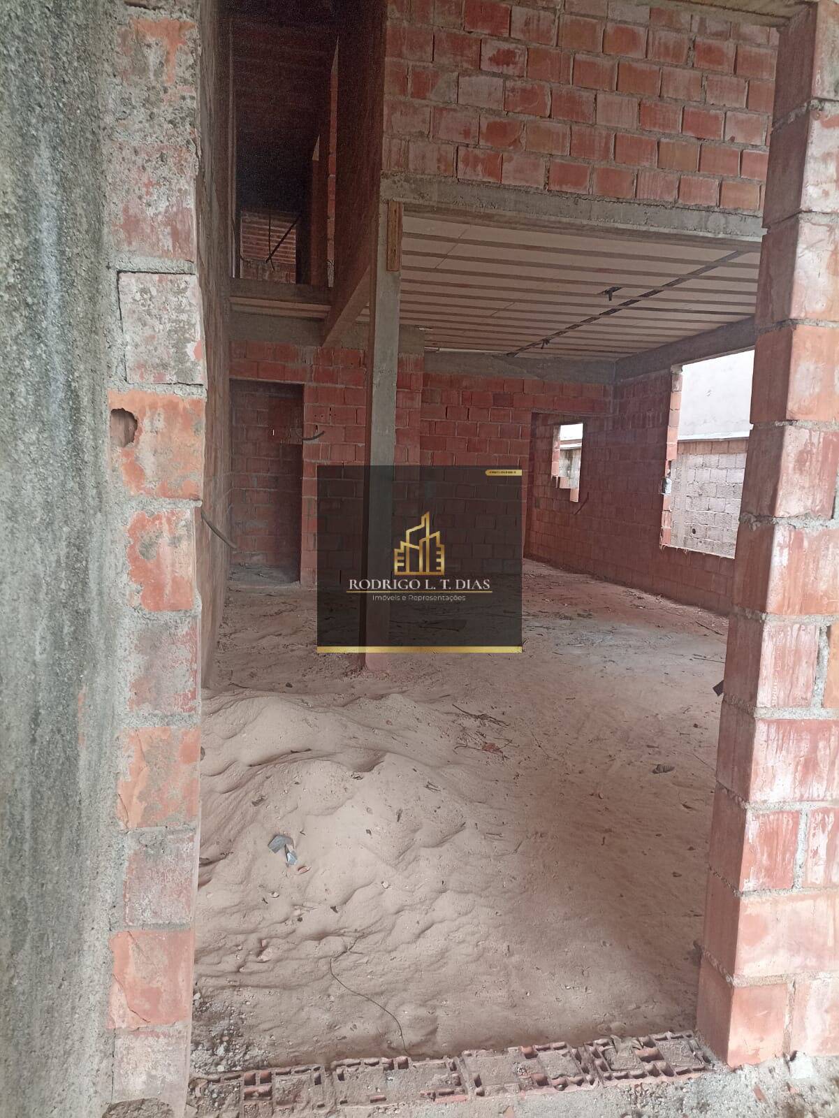 Casa, 3 quartos, 220 m² - Foto 3