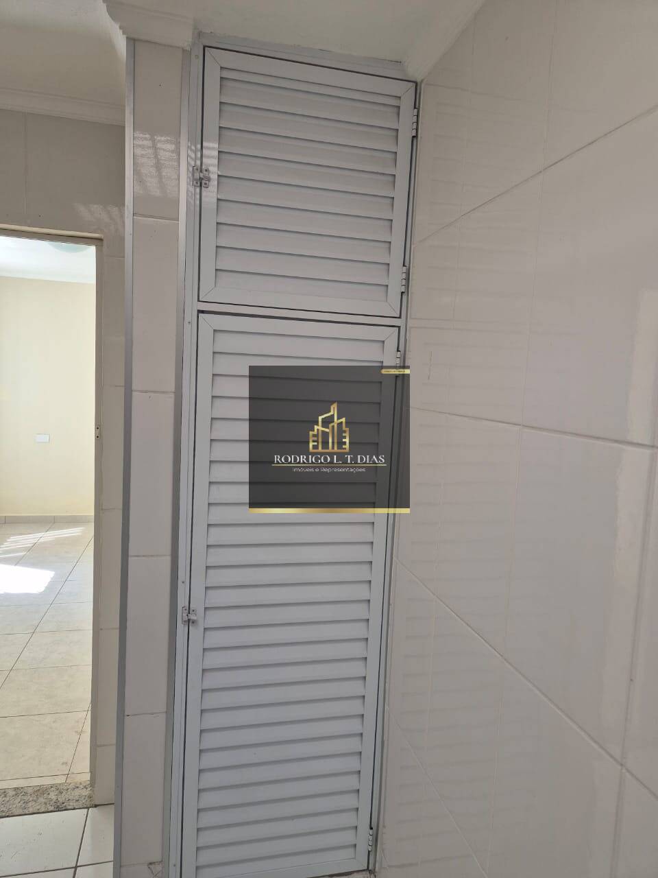 Casa à venda e aluguel com 3 quartos, 185m² - Foto 3