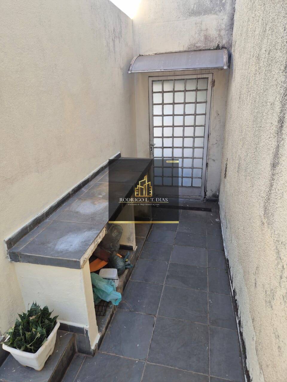 Casa à venda e aluguel com 3 quartos, 185m² - Foto 16