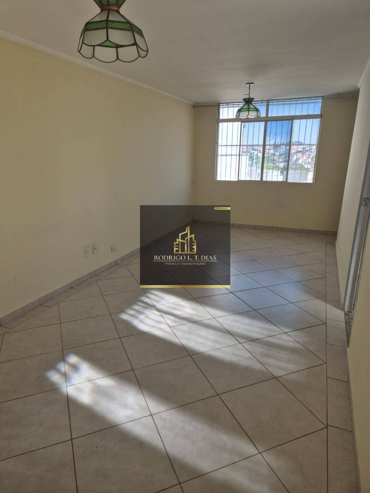 Casa à venda e aluguel com 3 quartos, 185m² - Foto 17