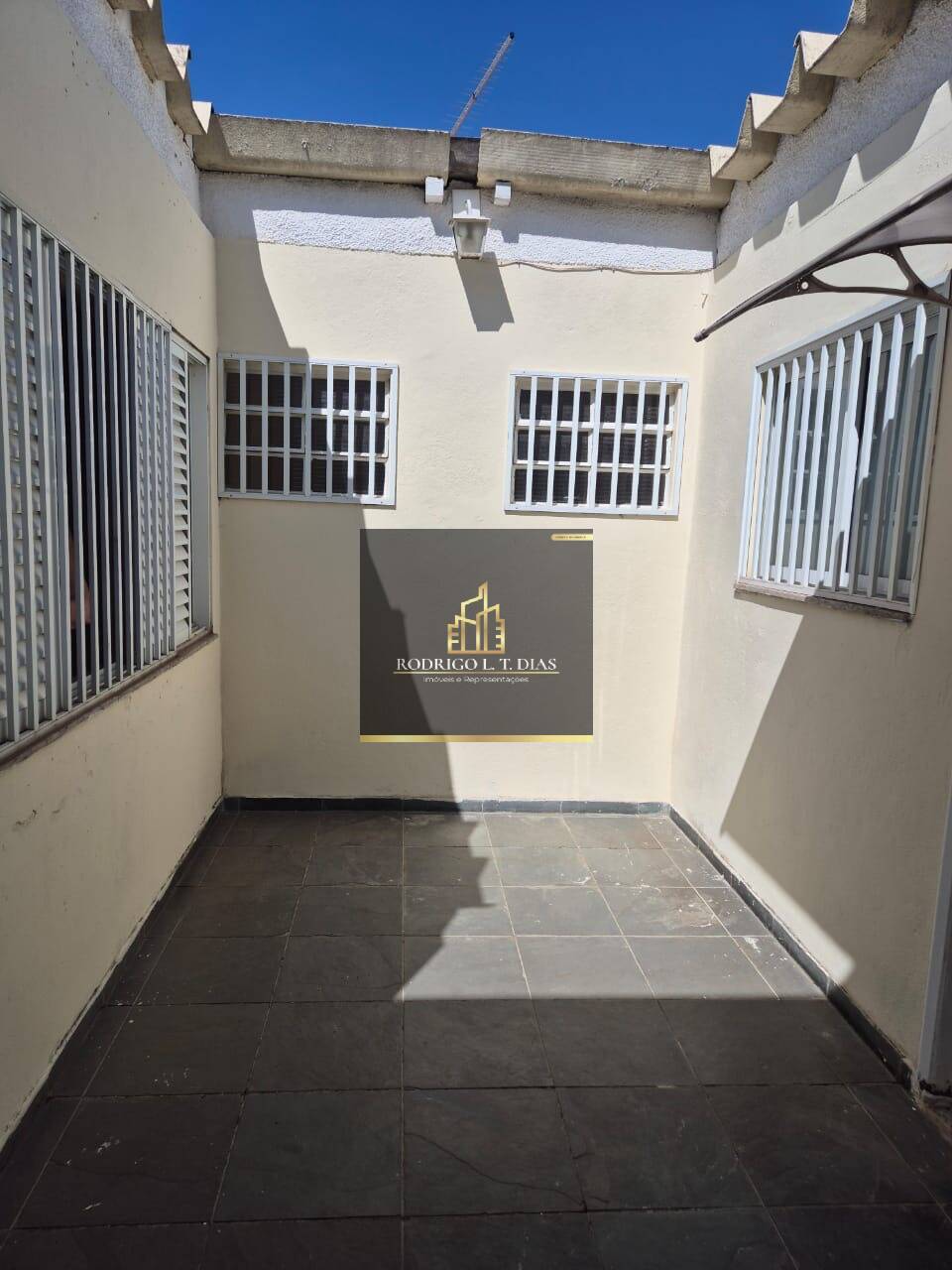 Casa à venda e aluguel com 3 quartos, 185m² - Foto 6