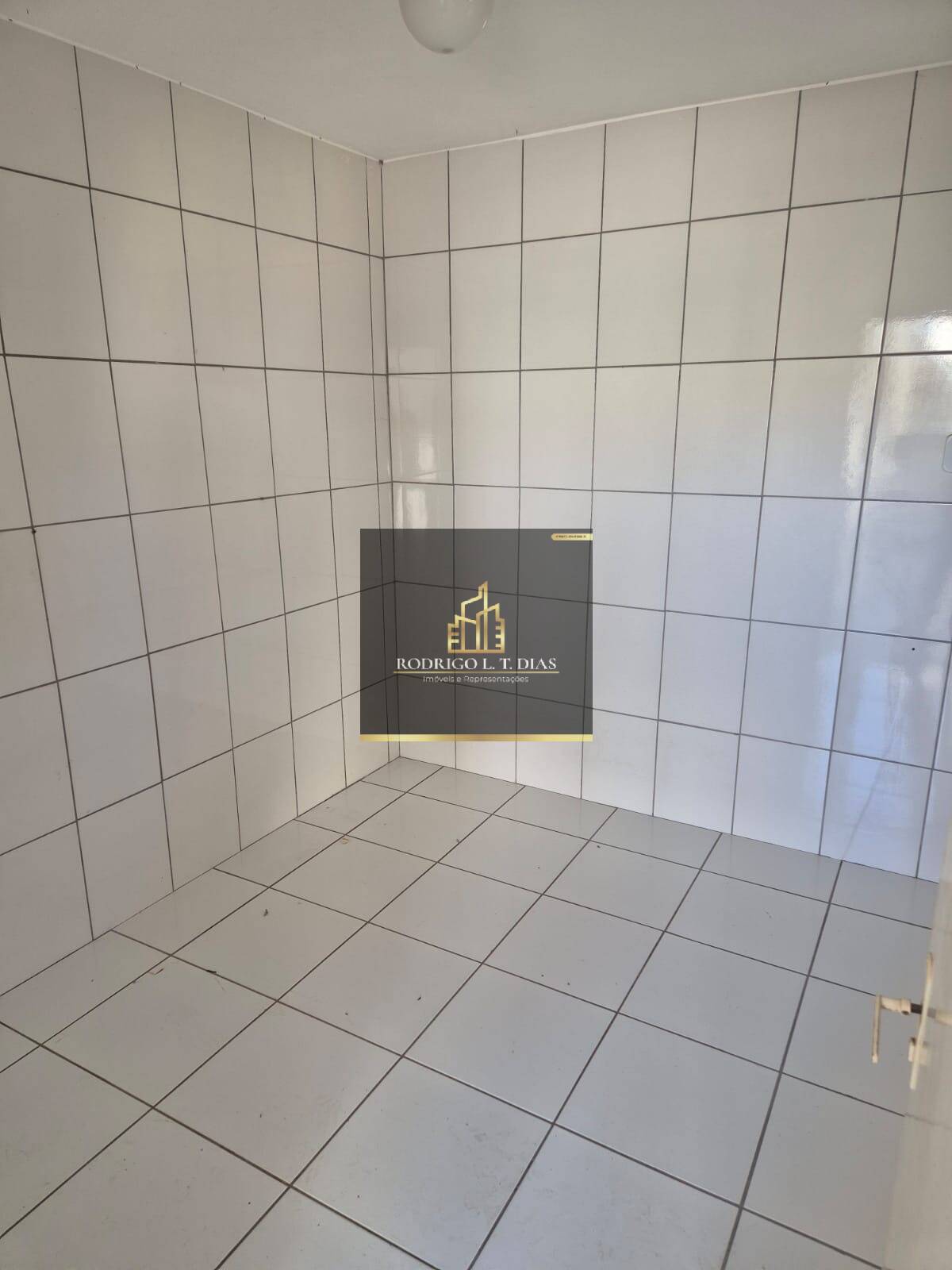 Casa à venda e aluguel com 3 quartos, 185m² - Foto 22