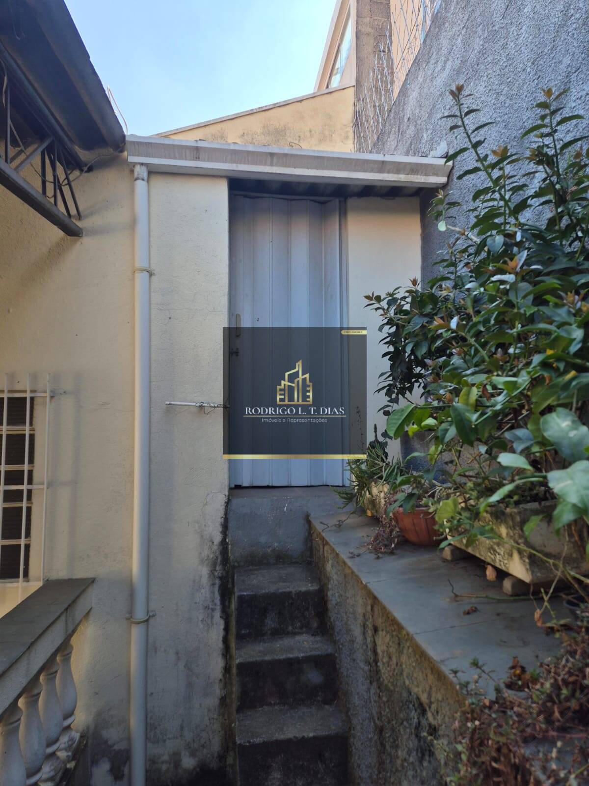 Casa à venda e aluguel com 3 quartos, 185m² - Foto 25