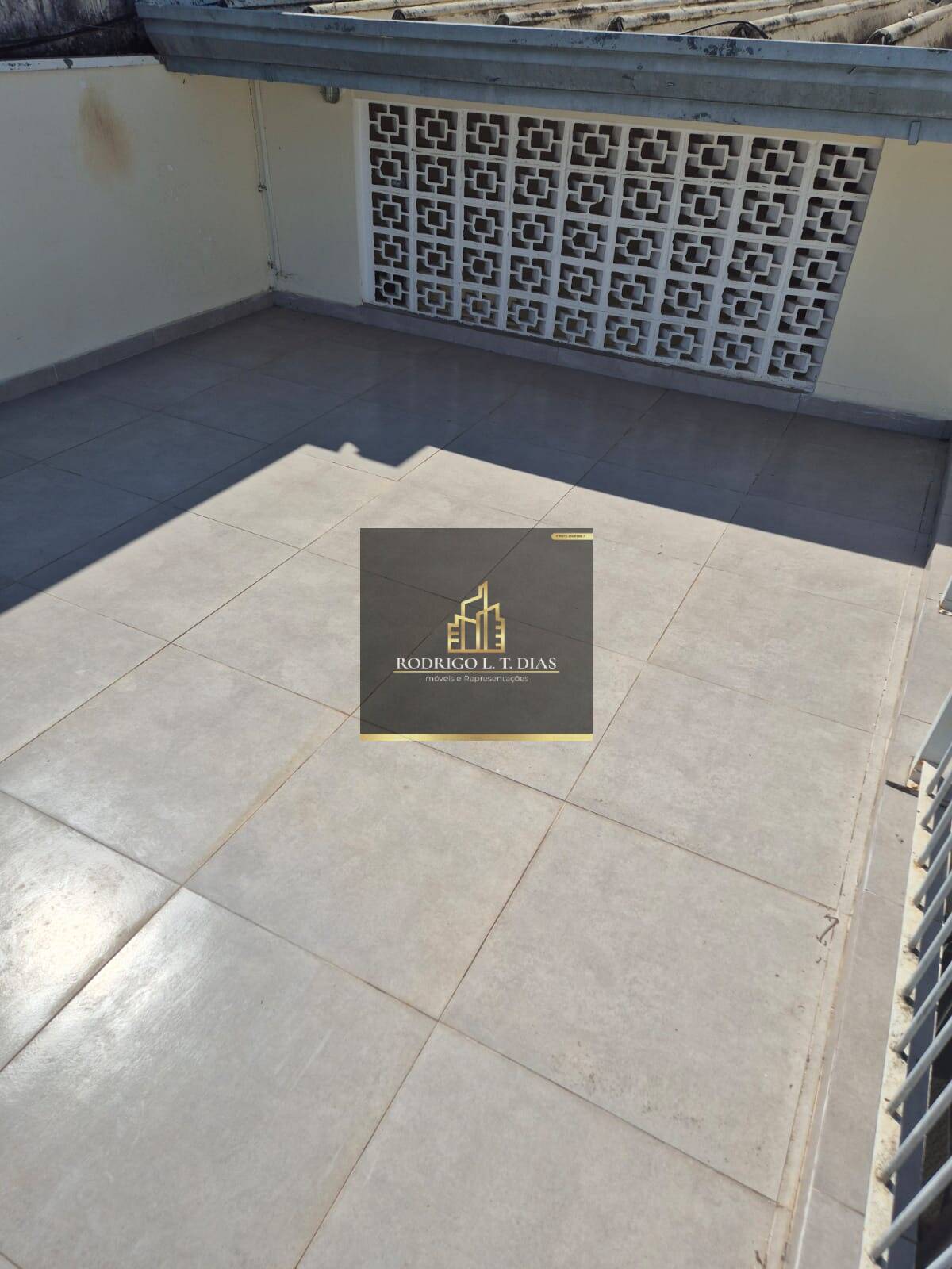 Casa à venda e aluguel com 3 quartos, 185m² - Foto 27