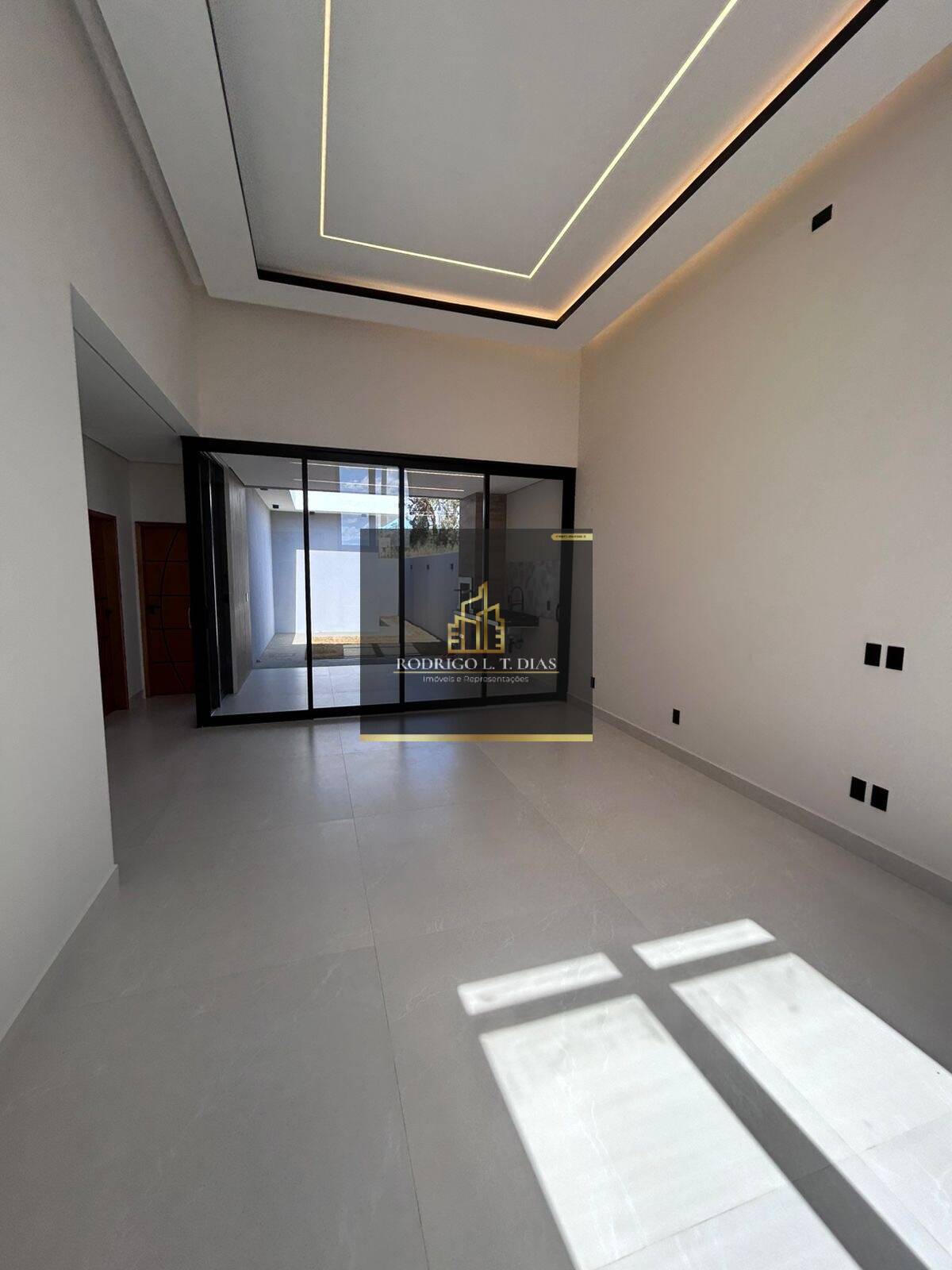 Casa, 3 quartos, 250 m² - Foto 9