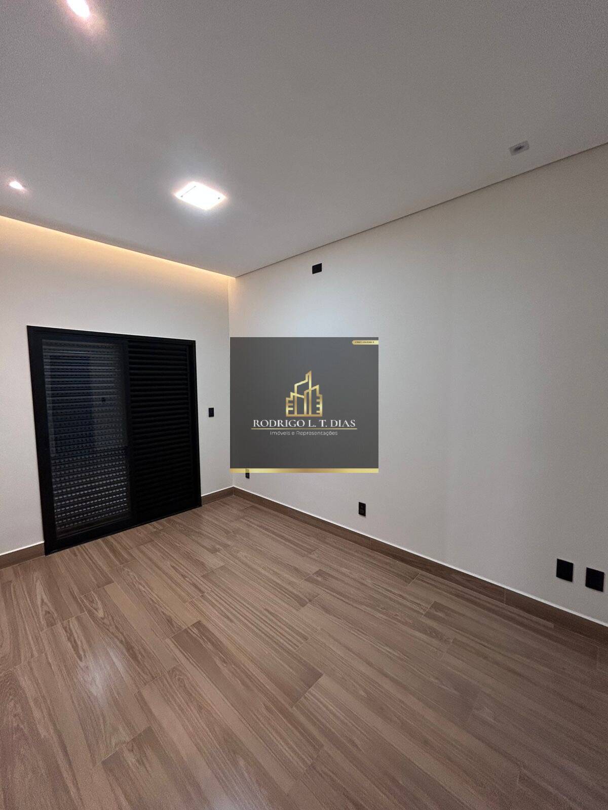 Casa, 3 quartos, 250 m² - Foto 11