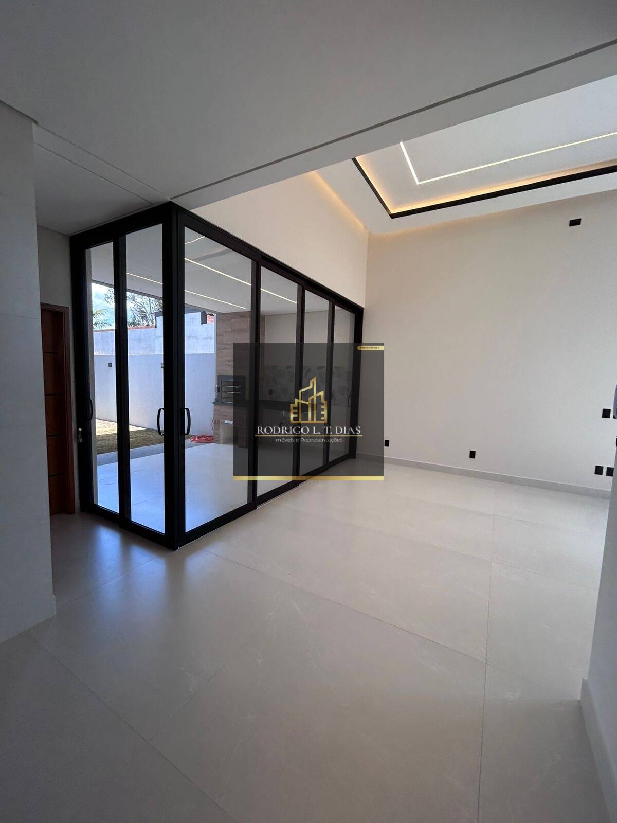 Casa, 3 quartos, 250 m² - Foto 13