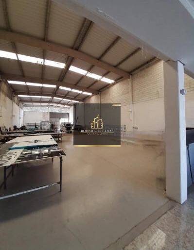 Loja-Salão, 1200 m² - Foto 1