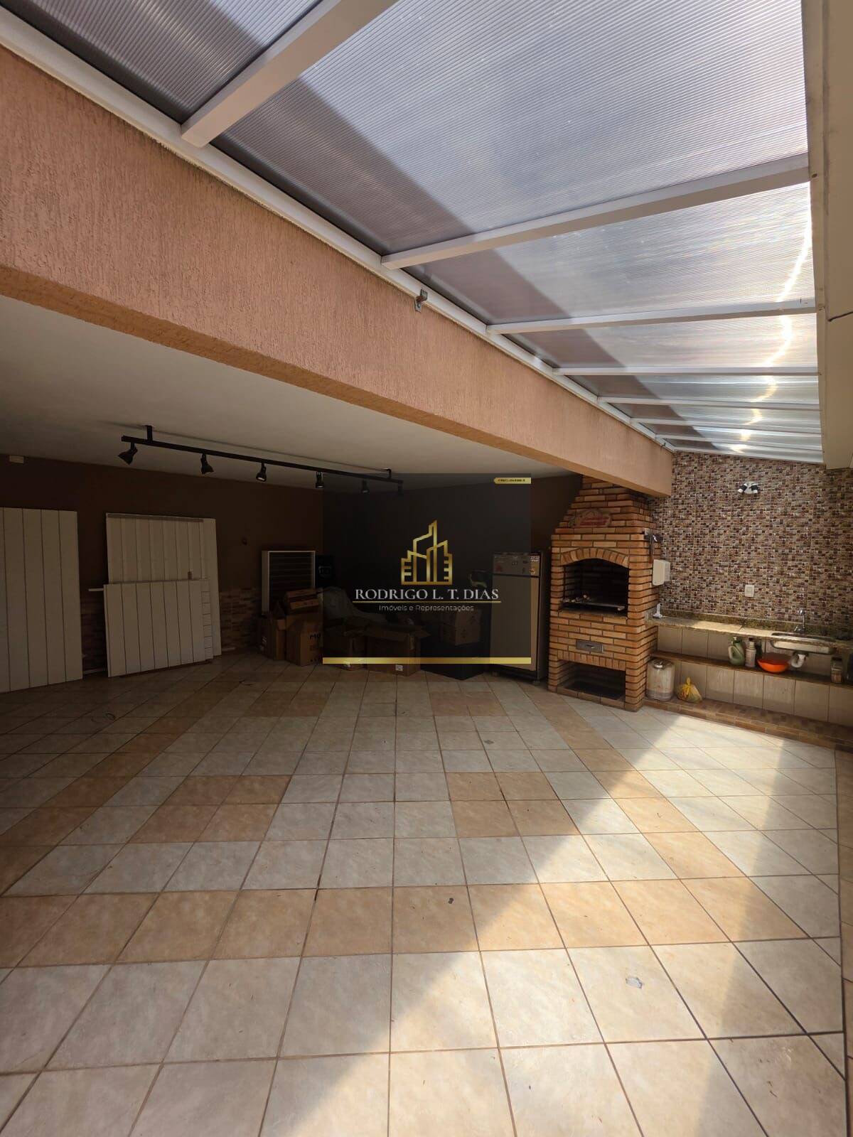 Casa, 2 quartos, 150 m² - Foto 2