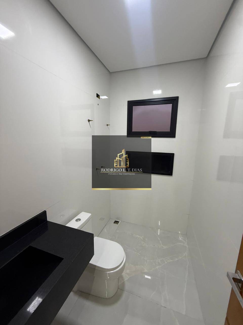 Casa, 3 quartos, 245 m² - Foto 13